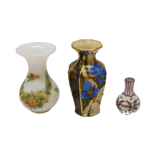 -3 ANCIENS VASES MINIATURES 1 OPALINE 1 CERAMIQUE avec émail 1 PORCELAINE  D