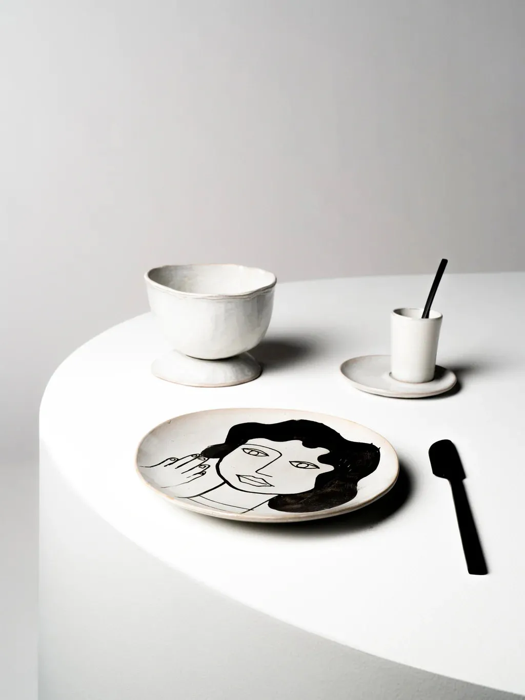 Assiette M - La mère