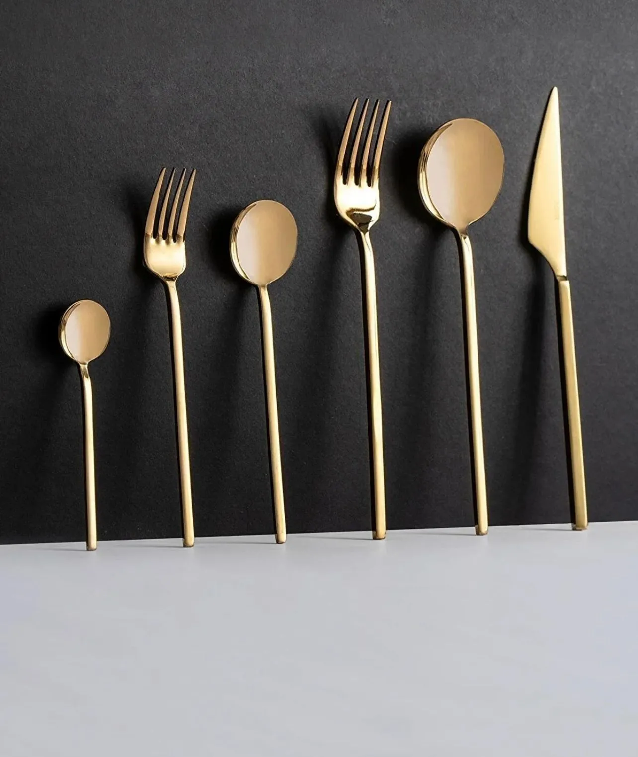 ACAR LUXE KARE Ménagère 72 pièces 12 personnes doré