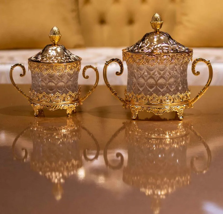 Bol à bonbons de luxe en verre avec couvercle doré ou argenté