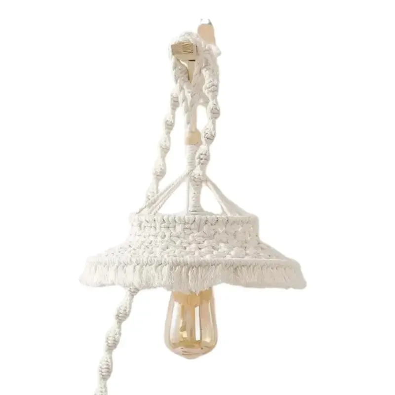 Abat-jour suspendu en macramé