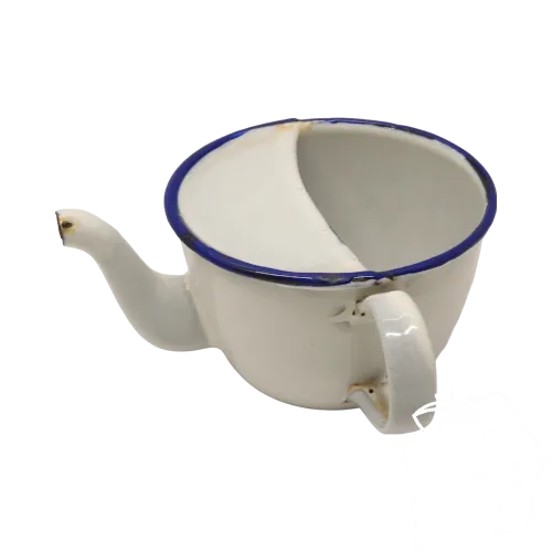 -ANCIENNE TASSE de MALADE BIBERON tôle émaillée émail COLLECTION déco cuisine D