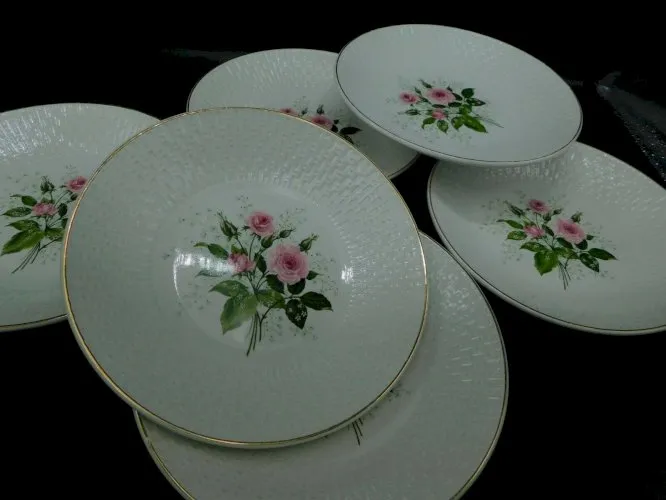 Assiettes creuses K&G Lunéville Bandonviller Bagatelle Roses roses