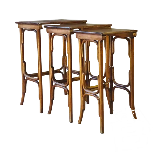 lot de 3 tables gigognes par Thonet 1925