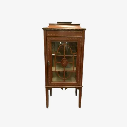 Vitrine de style Regency en acajou marqueté XX siècle