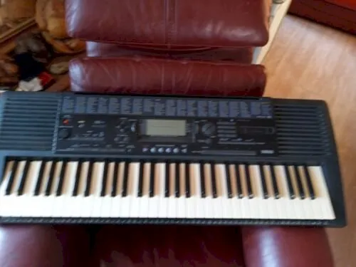 Yamaha PSR 330 CLAVIER