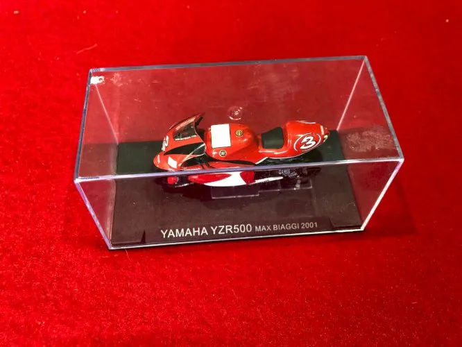 Yamaha YZR500 (2001)